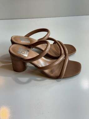 DV Dolce Vita Priana Tan Puffy Strap Block Heel Sandals women’s size 6